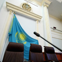Почему следует установить монополию адвокатов на представительства в казахстанских судах