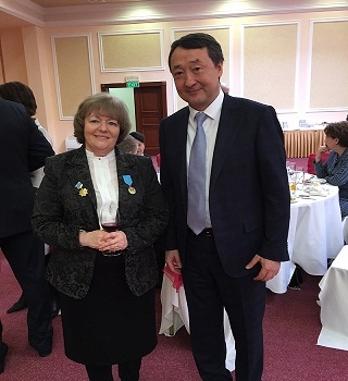 По случаю завершения своего дипломатического представительства в Казахстане, Главы офиса программ ОБСЕ в Астане был организован прощальный обед